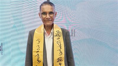 أول تعليق من الأب القدوة بأسيوط: ربيت عيالي بـ200 جنيه وابنتي الكبرى تخصصت أورام تأثرًا بمرضي