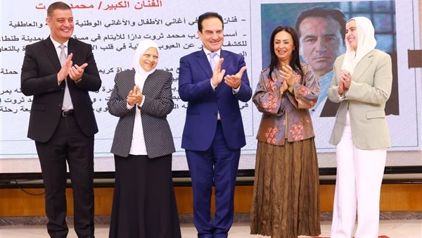 خلال التكريم