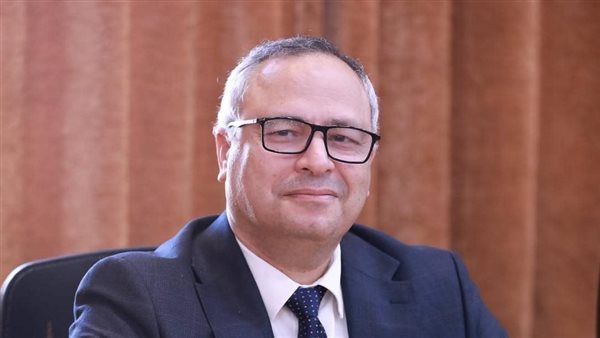  الدكتور حسين أبو