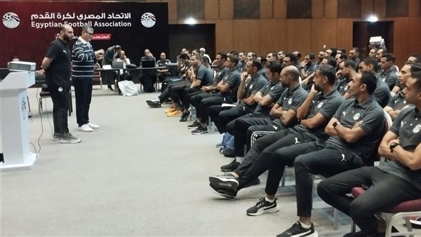 حكام الدوري الممتاز