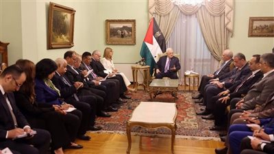 الرئيس الفلسطيني يشيد بدور الإعلام المصري في نقل معاناة الشعب الفلسطيني على الساحتين العربية والدولية