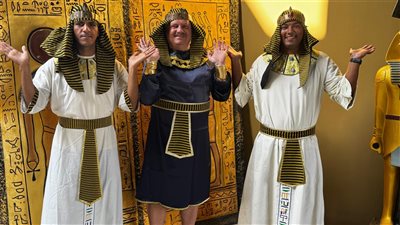 تزامنًا مع افتتاح المتحف الكبير.. استقبال السفينة السياحية آرويا في مرسى علم بالزي الفرعوني