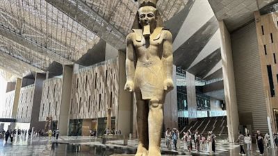 برئاسة رئيس وزراء لبنان.. وفد لبناني رفيع المستوى يشارك في احتفالية المتحف المصري الكبير