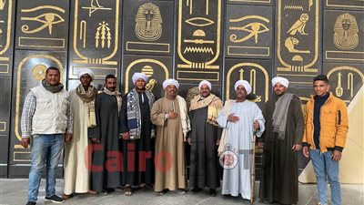 من أمام تمثال رمسيس الثاني.. أبناء مصر يحتفلون بإنجاز القرن في المتحف المصري الكبير| صور 