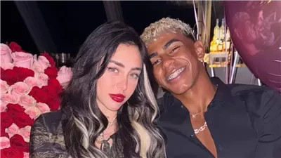 لامين يامال يعلن انفصاله عن نيكي نيكول