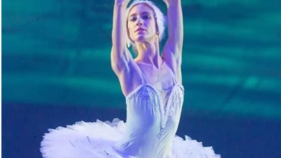 راقصة الباليه اليونانية أنتيجوني تسيولي تشارك في حفل الافتتاح التاريخي للمتحف المصري الكبير 