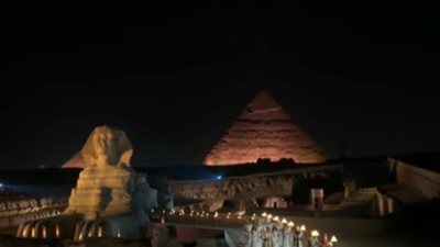 من قلب التاريخ.. عرض فرعوني مبهر أمام أهرامات الجيزة في افتتاح المتحف المصري الكبير