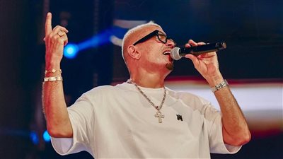 بعد حديثه عن المتحف المصري.. عمرو دياب يتصدر تريند إكس