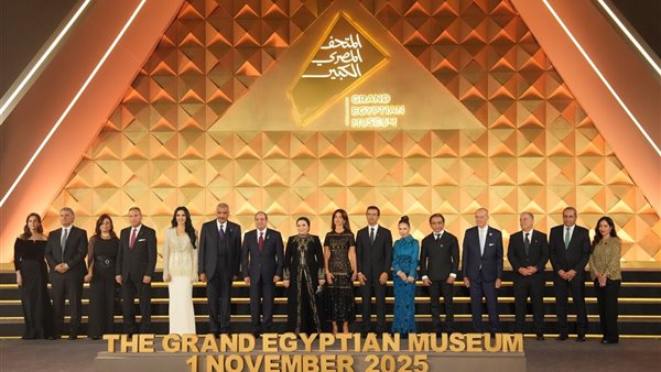 الرئيس السيسي يلتقط