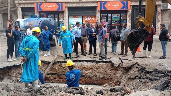 إصلاح خط مياه 