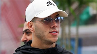 إمام عاشور يرافق بعثة الأهلي المسافرة إلى الإمارات للمشاركة في السوبر المصري