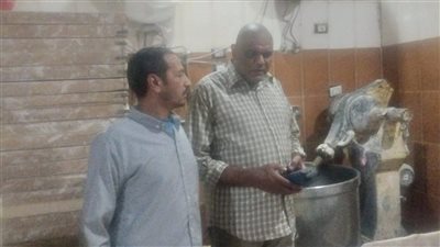 تحرير 18 محضرًا وضبط 10 أجولة دقيق مدعم في حملة تموينية بمركز ناصر ببني سويف