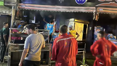 انتداب المعمل الجنائي لفحص حريق محل كشري ببنها 