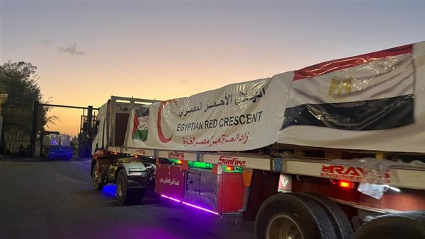 قوافل المساعدات بالهلال