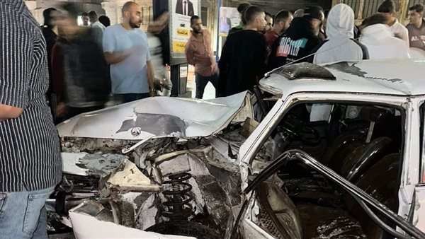 حادث تصادم لسيارتين