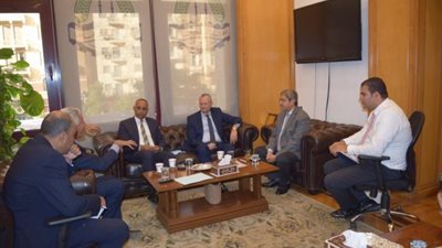 إبراهيم العربي وسفير مصر الجديد في بولندا يبحثان تنمية العلاقات التجارية مع وارسو