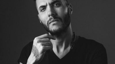 أمير عيد يعتذر للجمهور بعد إحياء حفله أمس: “اللي حضر ميخطلتش بحد” (صورة)