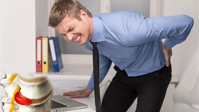 كيف تحمي نفسك من الإصابة بانحناء الظهر