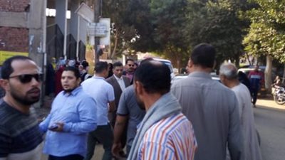 توافد المواطنين أمام لجان طوخ على لجان “انتخابات النواب” بالقليوبية (صور)