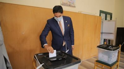  أبو هشيمة: المشاركة الكبيرة في انتخابات النواب تدعم مخططات الدولة نحو التنمية (صور)