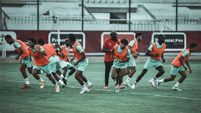 الجهاز الفني للأهلي يركز على تدريبات الكرة في مران اليوم