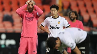 رغم السقوط برباعية على يد فالنسيا.. تقييم مرتفع للاعبي ريال مدريد