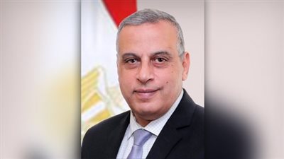 محافظ سوهاج يجري حركة تغييرات محدودة بالقيادات المحلية