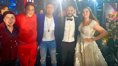 هاني مهنا يعتذر لمطربي المهرجانات بعد حضور زفاف ابنته: “قسيت عليهم”