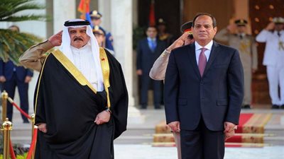 السيسي يرسل برقية عزاء إلى ملك البحرين في وفاة الأمير خليفة بن سلمان