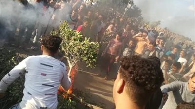 200 فرد يقطعون الطريق بالدقهلية اعتراضًا على خسارة مرشحهم.. والأمن يضبط المتجمهرين (صور وفيديو)