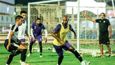 فقرة بدنية خاصة لـ”زيزو” و”شيكابالا” في مران الزمالك قبل مباراة كأس مصر