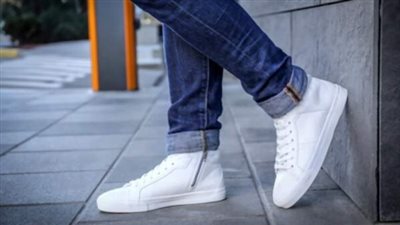 “البترول” تمنع العاملين من ارتداء الجينز والأحذية الرياضية