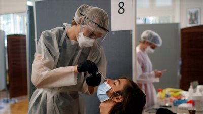 ذو البشرة السمراء والآسيويون الأكثر عرضة للإصابة بفيروس كورونا (دراسة)