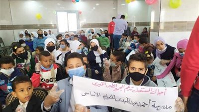 140 طالبا وطالبة يتبرعون بمصروفهم لصالح المجمع الطبي الخيري في “أولاد نجم” بقنا