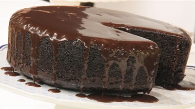 كيف تصنعين كيكة الشوكولاتة؟.. إليكِ الطريقة