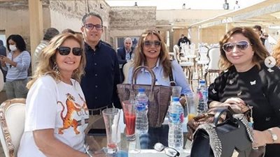 يسرا تعلق على الاكتشافات الأثرية الجديدة بمنطقة سقارة: “فخورة إني مصرية”