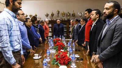 السوشيال ميديا تواصل فرض هيمنتها على الأهلي بعد التراجع عن ضم فاروق