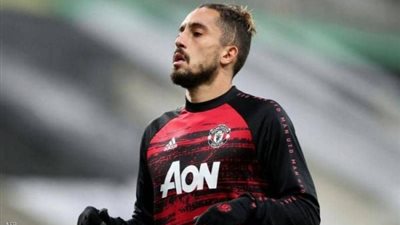 مانشستر يونايتد يعلق على إيجابية مسحة تيليس