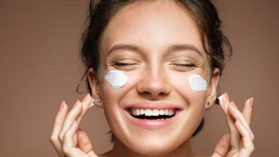 بعض الطرق للتعرف على نوع البشرة و العناية بها..تعرفي عليهم