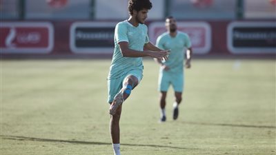 أحمد الشيخ يعود للتدريبات الجماعية بعد تعافيه من الإصابة
