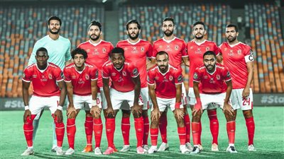 الأهلي يطمئن على لاعبيه الدوليين في العزل