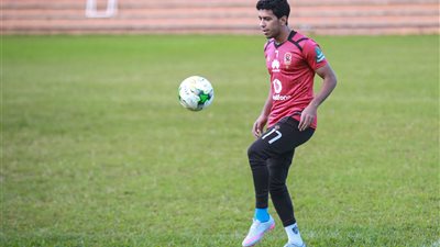 حمودي يوقع عقدًا جديدًا مع بيراميدز لمدة 3 سنوات