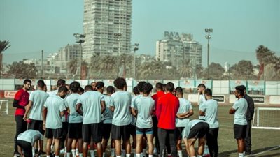 لاعبو الأهلي الدوليون ينتظمون في التدريبات غدًا.. وبرنامج استشفائي للتخلص من الإجهاد ‏