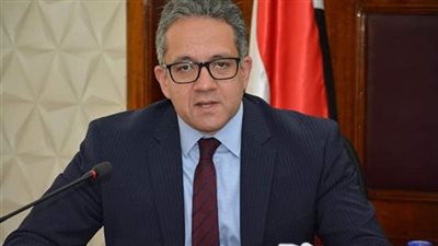 وزير الآثار يكشف لـ”القاهرة 24″ آخر تطورات قانون التراخيص السياحية