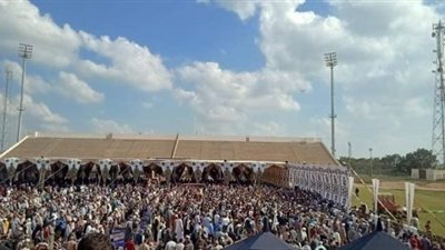 ملعب بني عبيد يمتلئ عن آخره لتشييع جثمان هرماس رضوان (صورة)