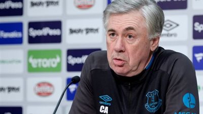 أنشيلوتي ينفي رغبته في التعاقد مع إيسكو