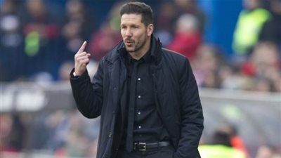 سيميوني يناور برشلونة بورقة أنخيل كوريا