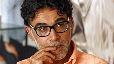 غدًا.. المخرج هاني خليفة ضيف إنجي علي في “أسرار النجوم” (تغريدة)