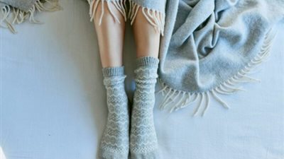 لمحبي “الجوارب” في الشتاء.. تعرف على أضرار ارتدائها لفترة طويلة (دراسة)