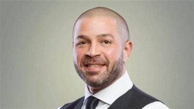 إدارة نادي مصر تهنئ اللاعبين داخل غرف الملابس بعد تألقهم أمام الزمالك